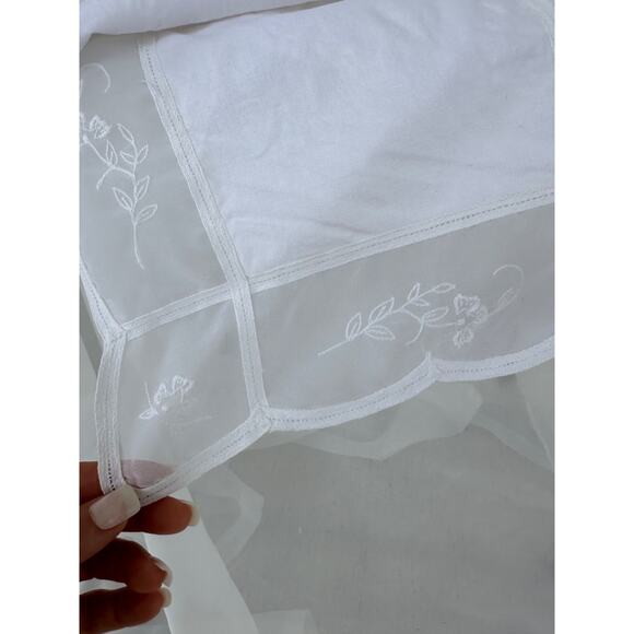 Vtg White LINEN Lace Bridal Set Lot 6 Placemats Embroidered Wedding Shower Euc - Picture 3 of 5